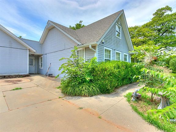 3rd image of 3650 E Cedar Ln