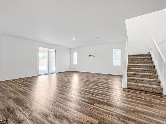 3rd image of 4410 Outlook Vista Ave