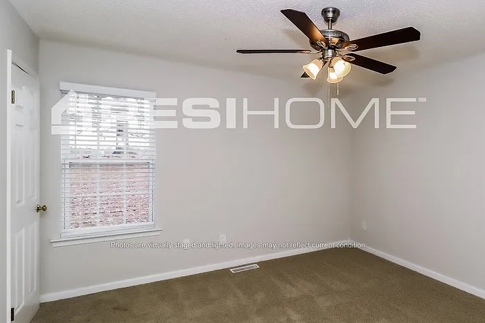 239 Periwinkle St — Photo 8