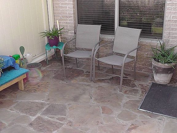 5th image of 4 Pinehurst Dr