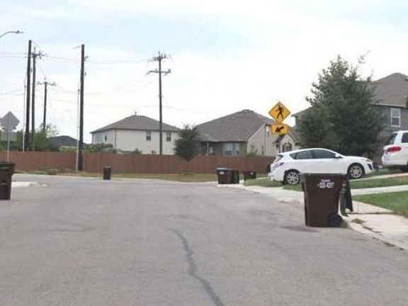 Exterior Neighborhood (street photo)
