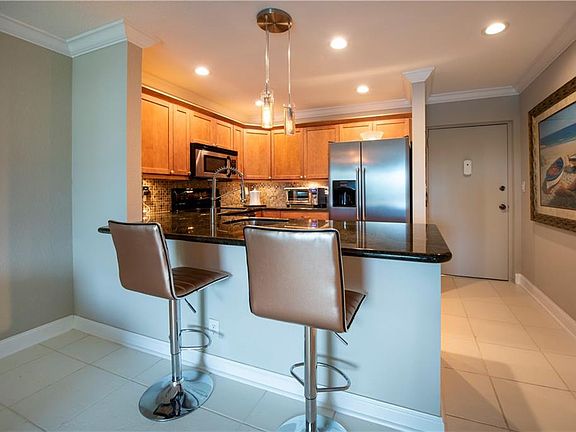 4th image of 3004 NE 5th Ter APT 314C