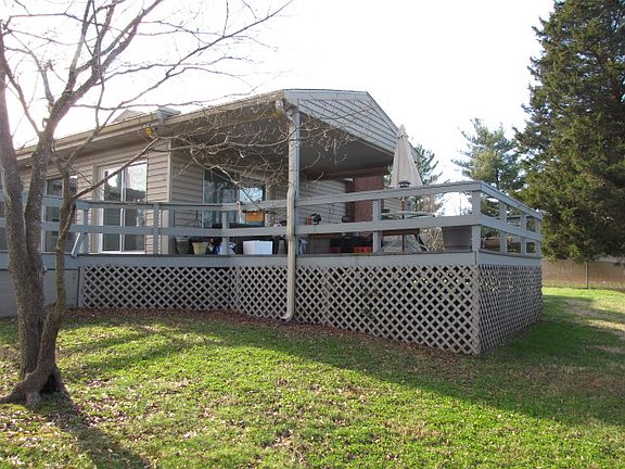 Side view w/deck