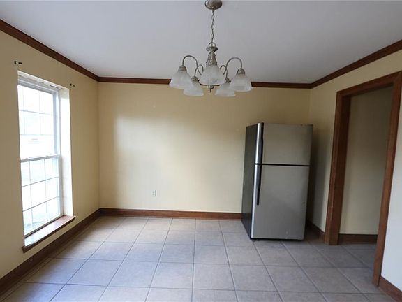 4th image of 2809 Acorn Dr