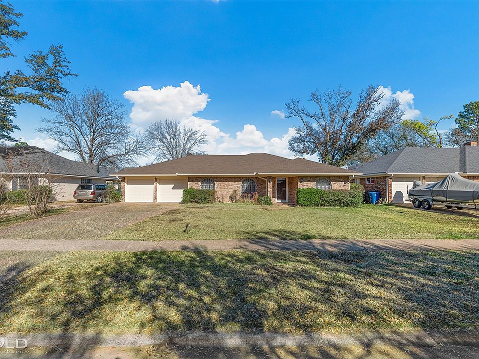 1st image of 414 N Dresden Cir