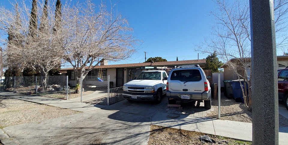 2nd image of 45540 Genoa Ave