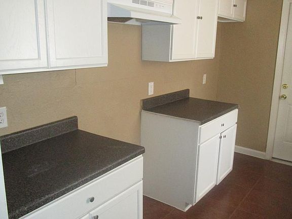 3rd image of 5616 Glen Forest Ln