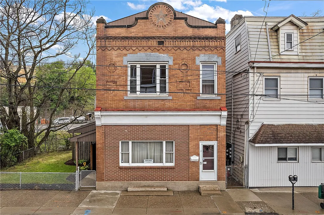 115 Grant Ave photo 1