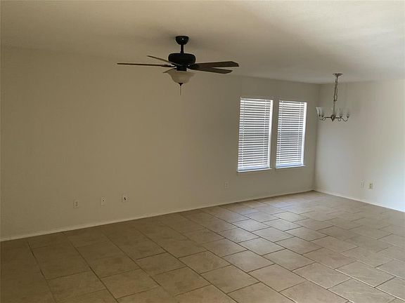 3rd image of 4506 Green Meadow Dr