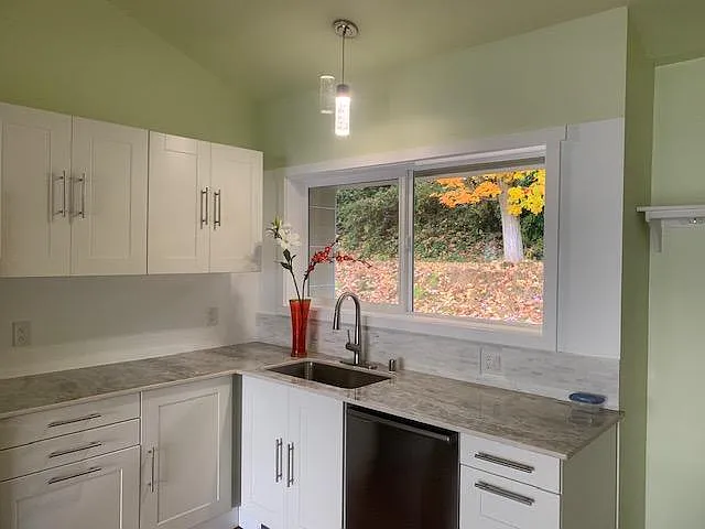 12726 Riviera Pl NE — Photo 11