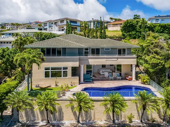5609 Poola St APT A, Honolulu, HI 96821