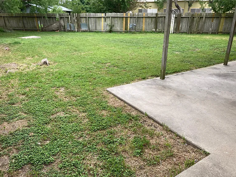 10914 Gates Ln — Photo 6