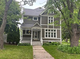 1105 N 6th St, Sheboygan, WI 53081