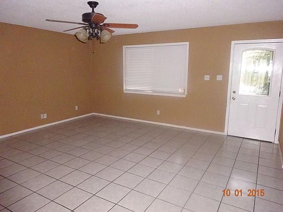 2nd image of 121 Pendale Rd