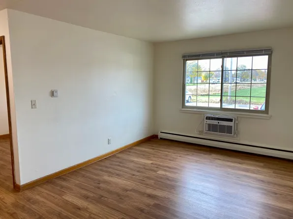 2738 Bolivar, 2738 E Bolivar Ave APT 6, Saint Francis, WI 53235