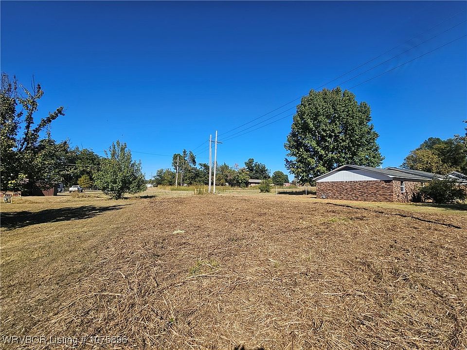 2nd image of W Grober St