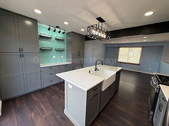 4th image of 3054 S Fraser St