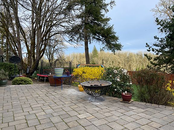 Back patio great view.