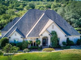 317 Coach House Cir, Fort Worth, TX 76108