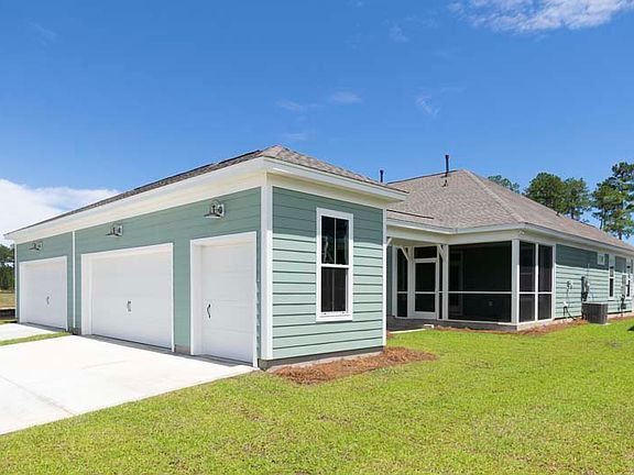1056 Longwood Bluffs Circle
