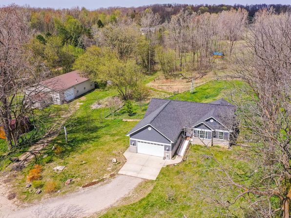 10207 Dodge Rd, Otisville, MI 48463