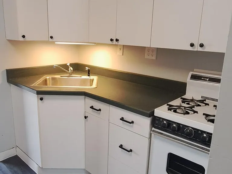153 1st St #3 — Photo 9