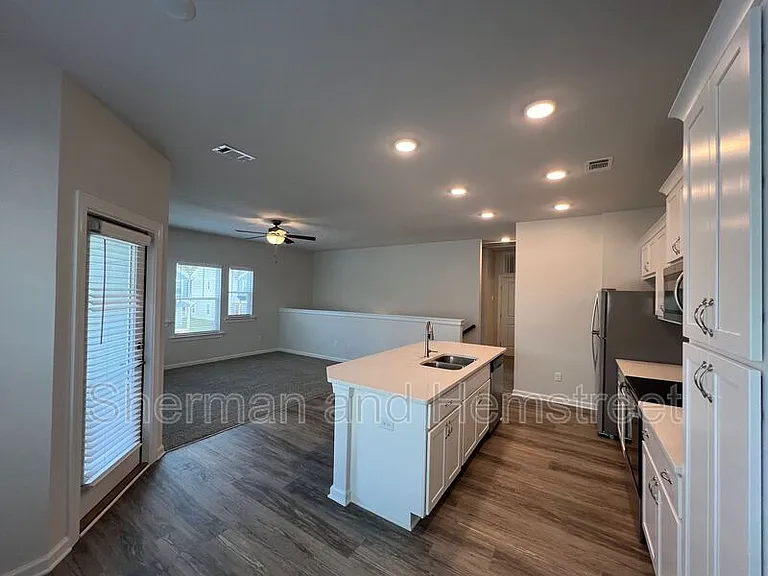 2020 Lotus Dr #2020 LOTUS DR — Photo 4
