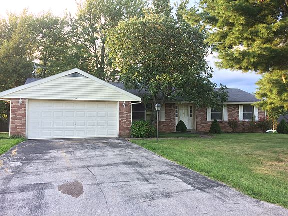 2nd image of 840 Terre Haute Dr
