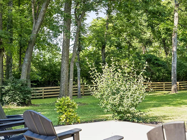 1518 Lipscomb Dr — Photo 45