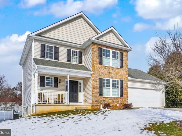 456 Pulaski Pl, Dallastown, PA 17313