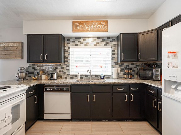 2nd image of 230 N Sunflower Dr #55