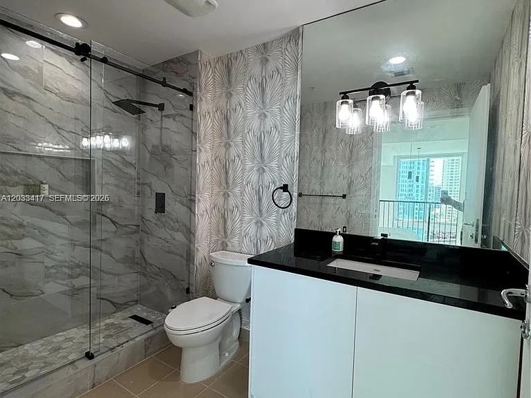 300 S Biscayne Blvd #L-1218 — Photo 38
