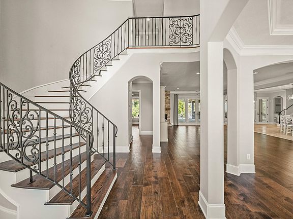5th image of 27322 Silver Jade Ct