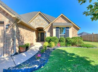 2832 Ryder Dr, Yukon, OK 73099