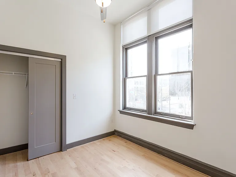 300 E Broad St #204 — Photo 6