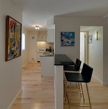 4th image of 150 S Eastbourne Ave APT 7B