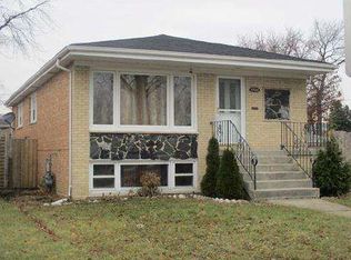 5700 W 88th Pl, Oak Lawn, IL 60453
