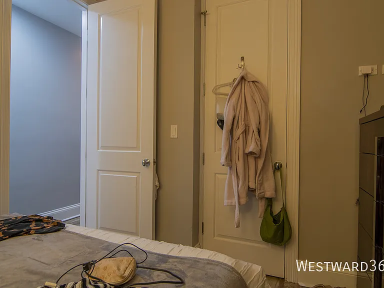 3718 N Wilton Ave #2 — Photo 14
