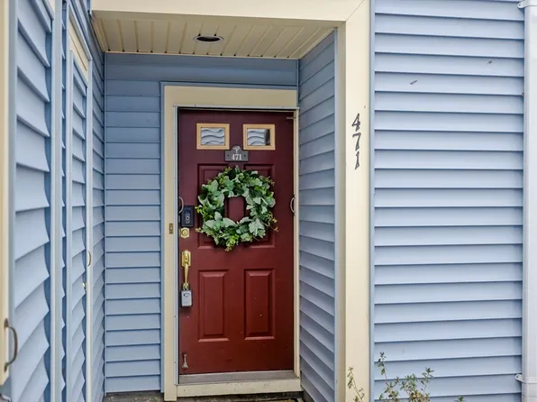 471 Nassau Dr Unit 471, Springfield, MA 01129