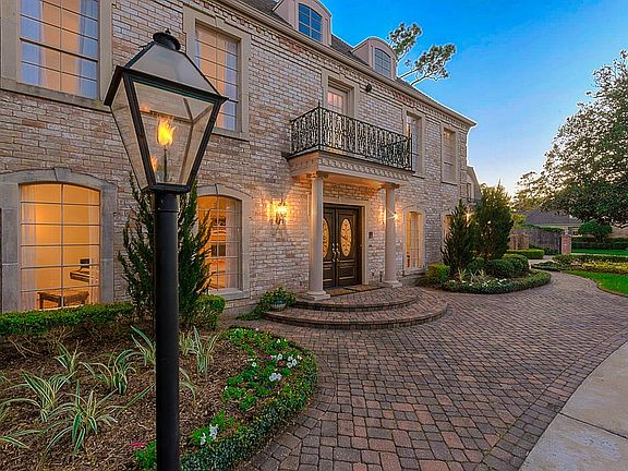 5th image of 11611 Habersham Ln