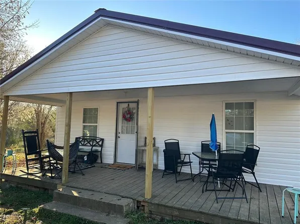310 Pledger St, La Fayette, GA 30728
