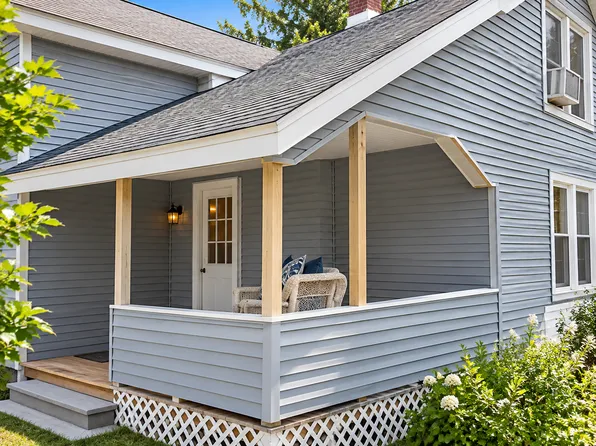 104 Orchard St, Lee, MA 01238