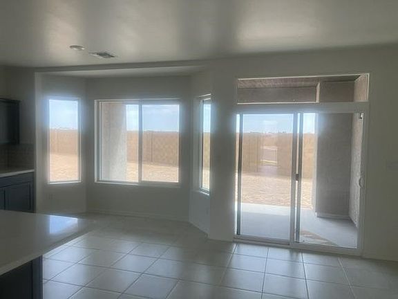 4th image of 3323 W 36th Pl