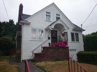 552 N 73rd St, Seattle, WA 98103