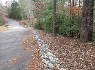 213 Falcon Crest Way, Pickens, SC 29671