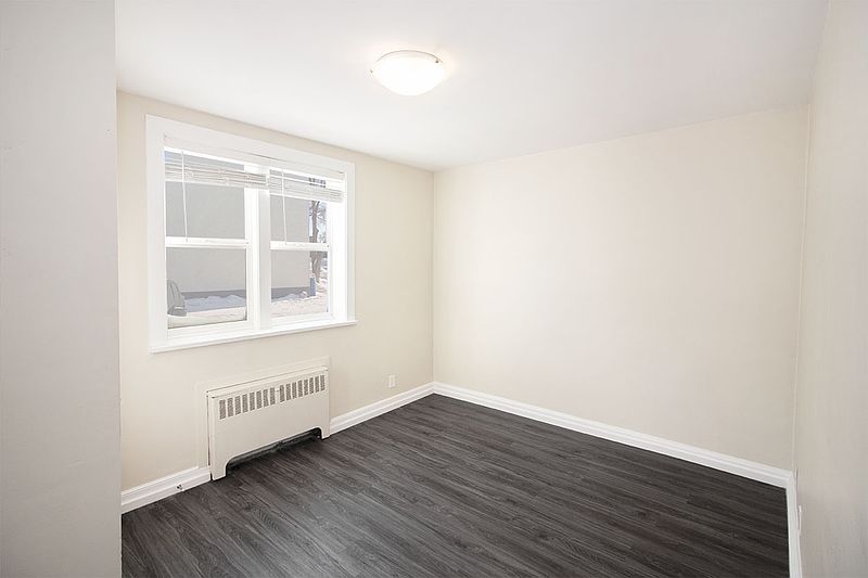Winnipeg Apartment for rent - 2 Bedrooms — photo 18