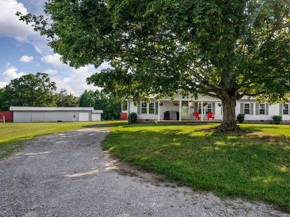 227 Bar Rd, Baxter, TN 38544