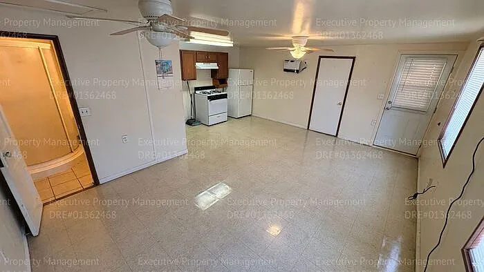 708 21st St #2 — Photo 5