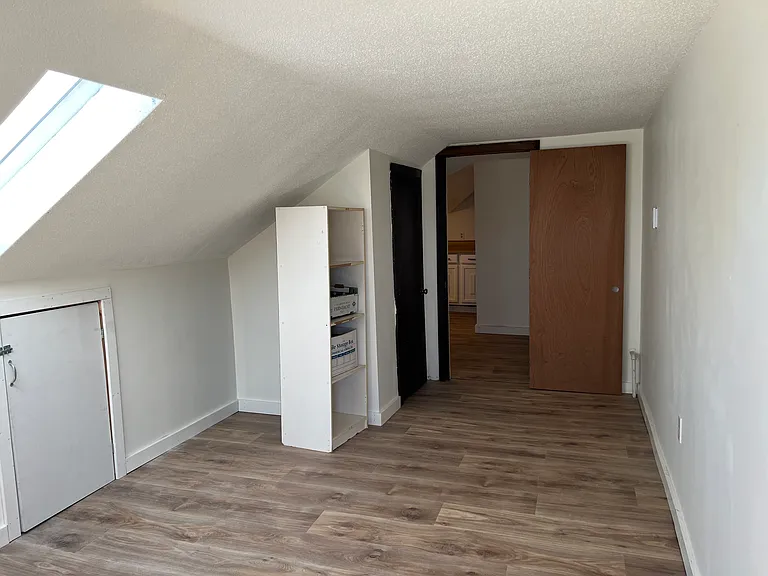 389 New Britain Rd #5 — Photo 11