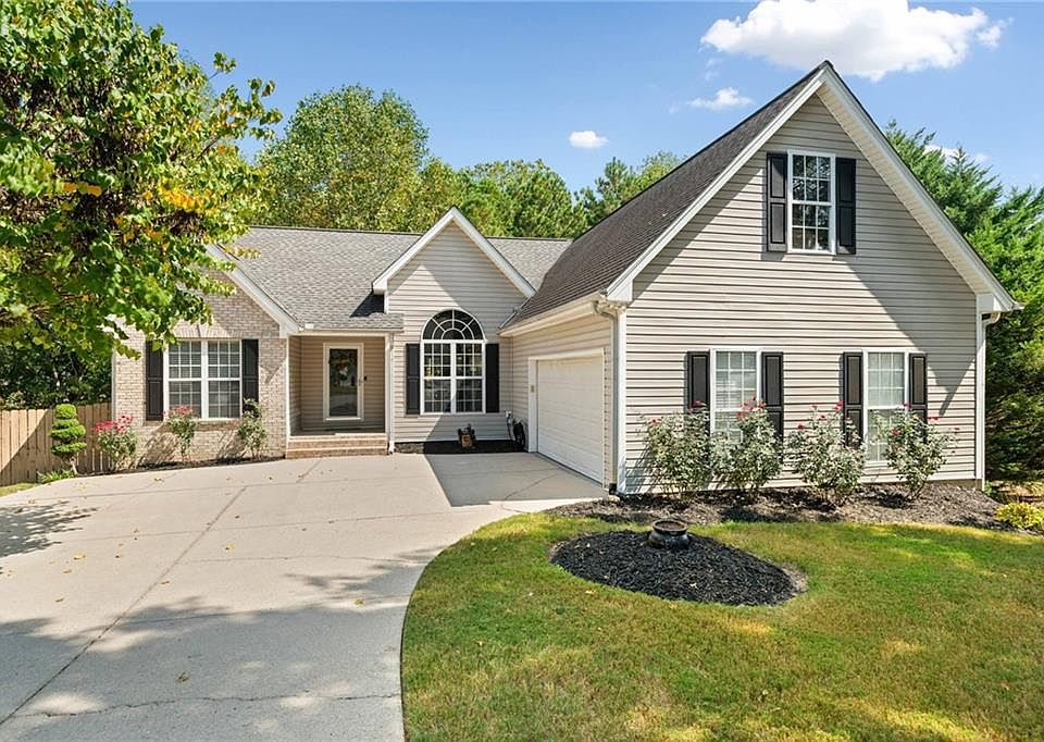 1st image of 3267 Tuggle Ives Dr